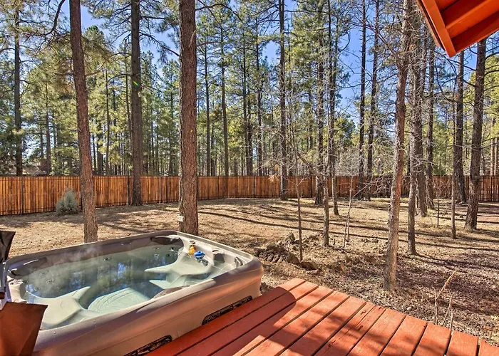 Hot Tub Hideaway In Pinetop: Bring Your Pet! Ferienhaus