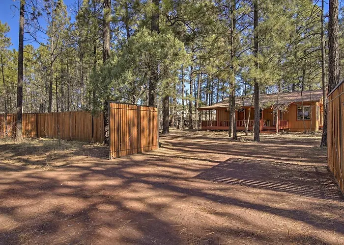 Hot Tub Hideaway In Pinetop: Bring Your Pet! Pinetop-Lakeside